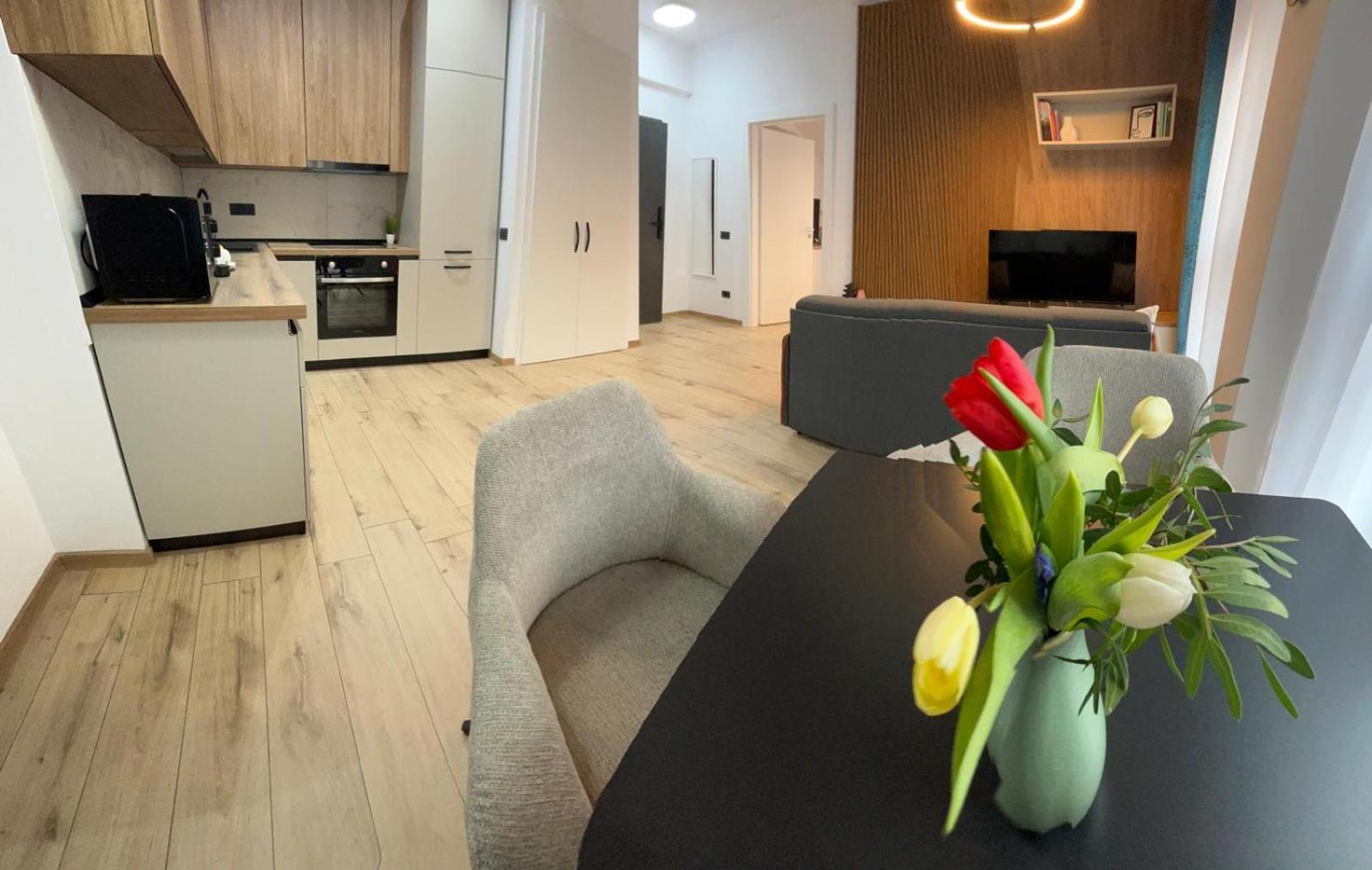 Apartment South *