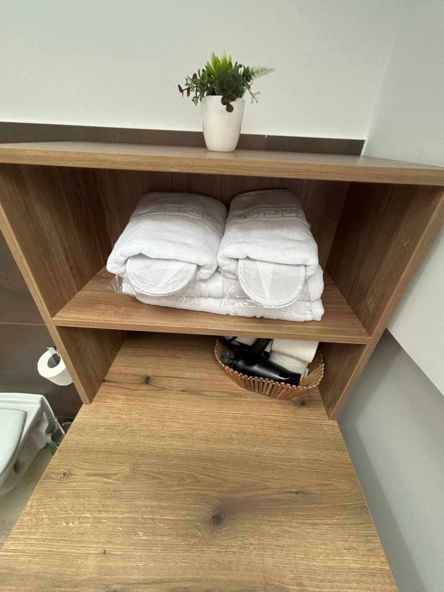 South Apartment *